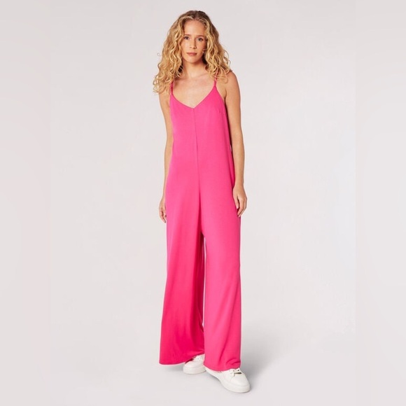 APRICOT Jumpsuit - Picture 4 of 10